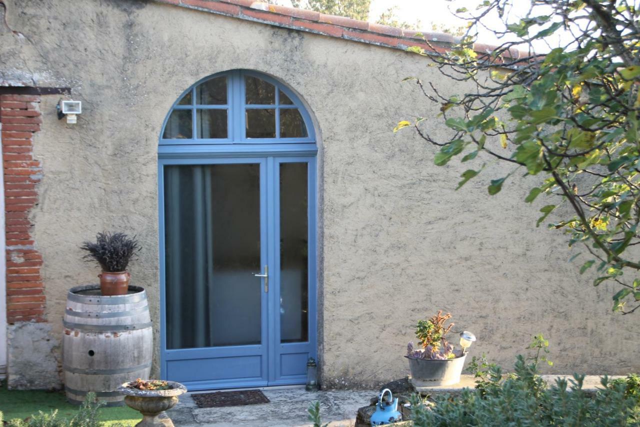 Montmaur  La Bleuetteゲストハウス エクステリア 写真